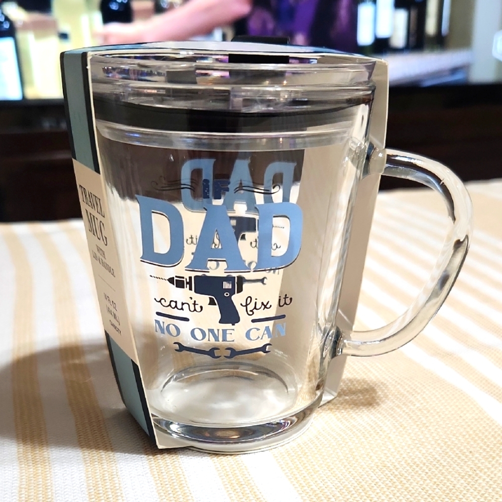 A TRAVEL GLASS MUG FOR DAD